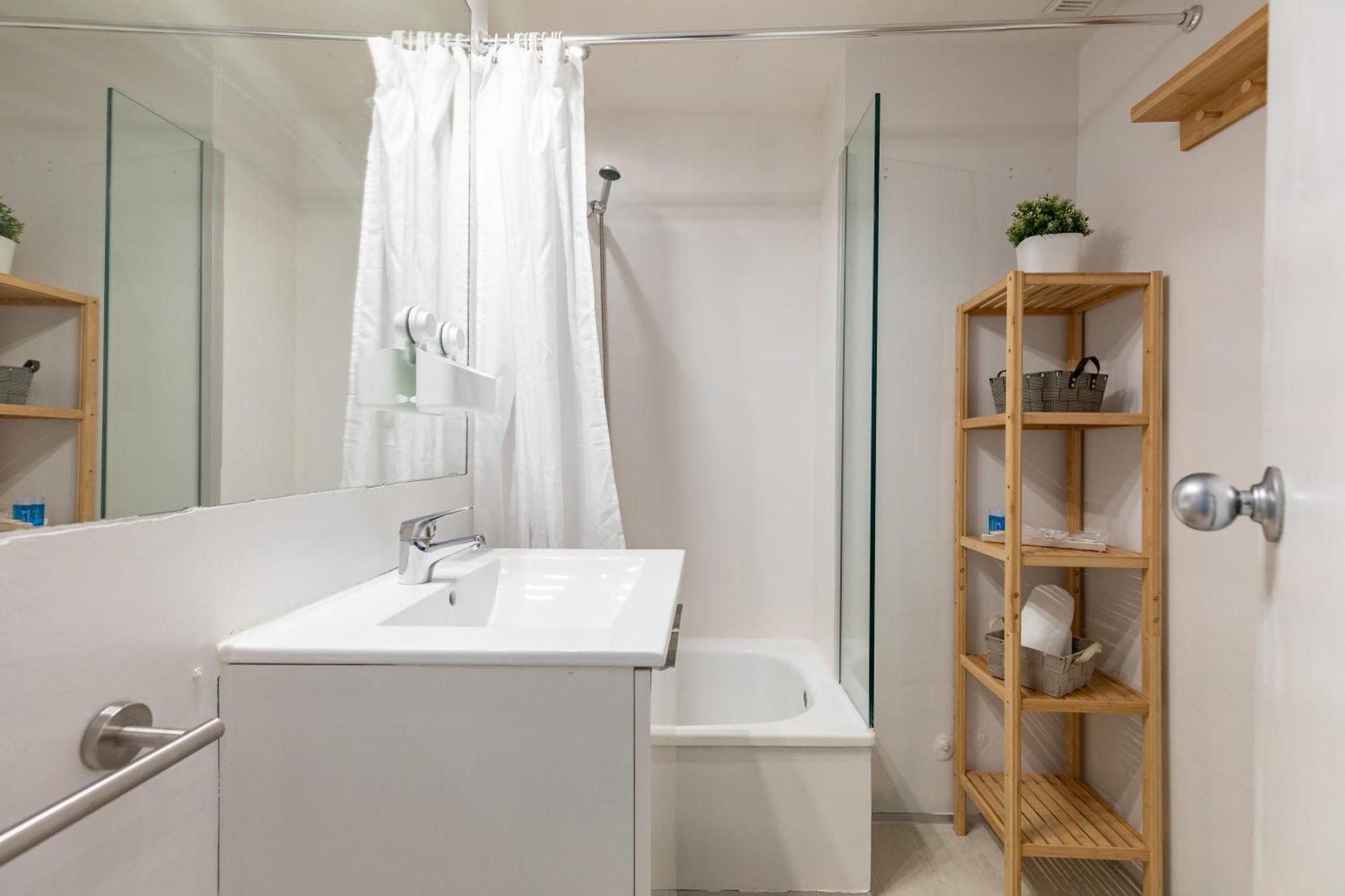Travel Habitat Torres De Serrano Valence Extérieur photo