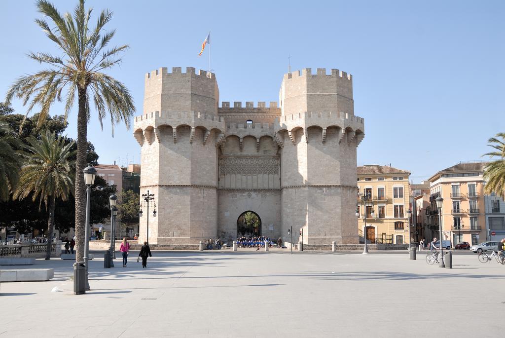 Travel Habitat Torres De Serrano Valence Extérieur photo
